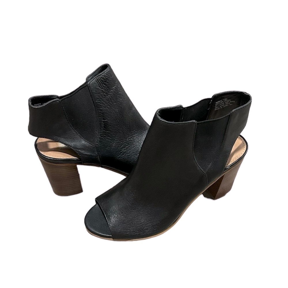 Steve Madden open toe block bootie in black women’s size 7.5